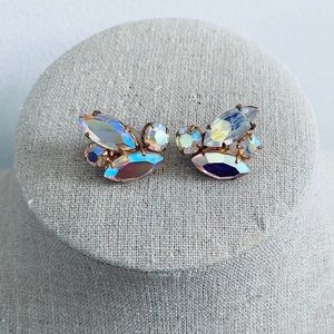 Vintage Costume Rhinestone earrings.